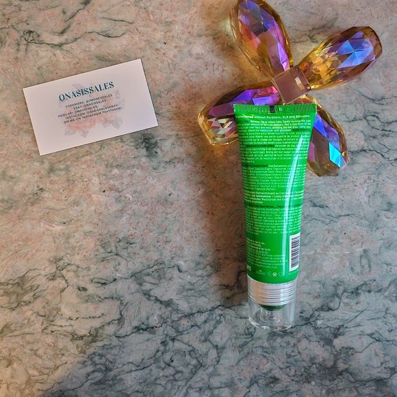 Yes To Cucumbers Cooling Moisturizer for Sensitive Skin 1.7 fl oz - Picture 4 of 4